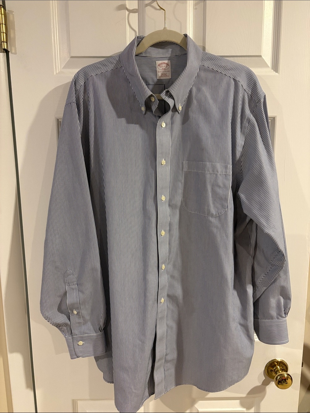 Brooks Brothers 346 Men's Blue‎ White Striped Long Sleeve Shirt 17-1/2 - 4/5